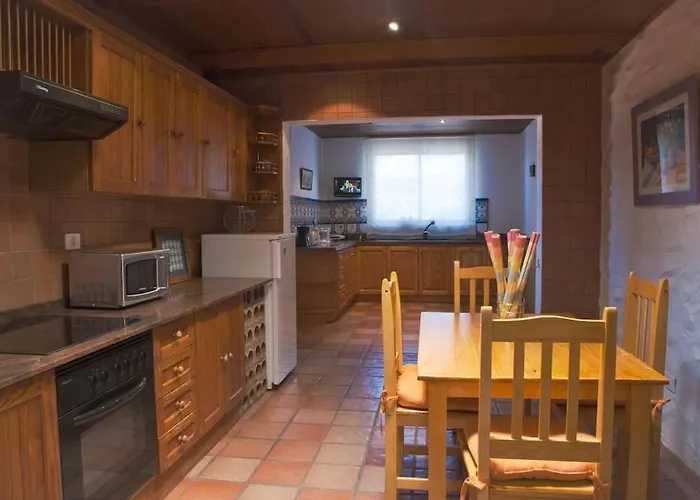 Casa Hugo Villa *