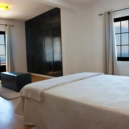 Casa Hugo Tías